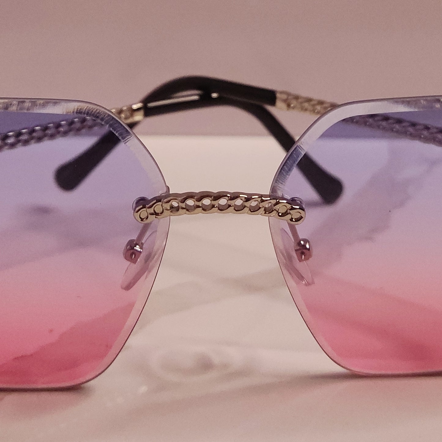 Women - Blush On